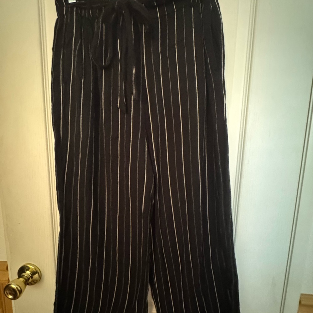 Love Tree Black Pinstripe Wide-Leg Pants
